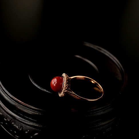 金镶钻阿卡红珊瑚戒指--红珊瑚-阿卡-B109216K01007